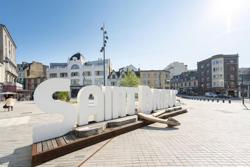 Appartement Au Coeur De Saint-Brieuc Eksteriør bilde